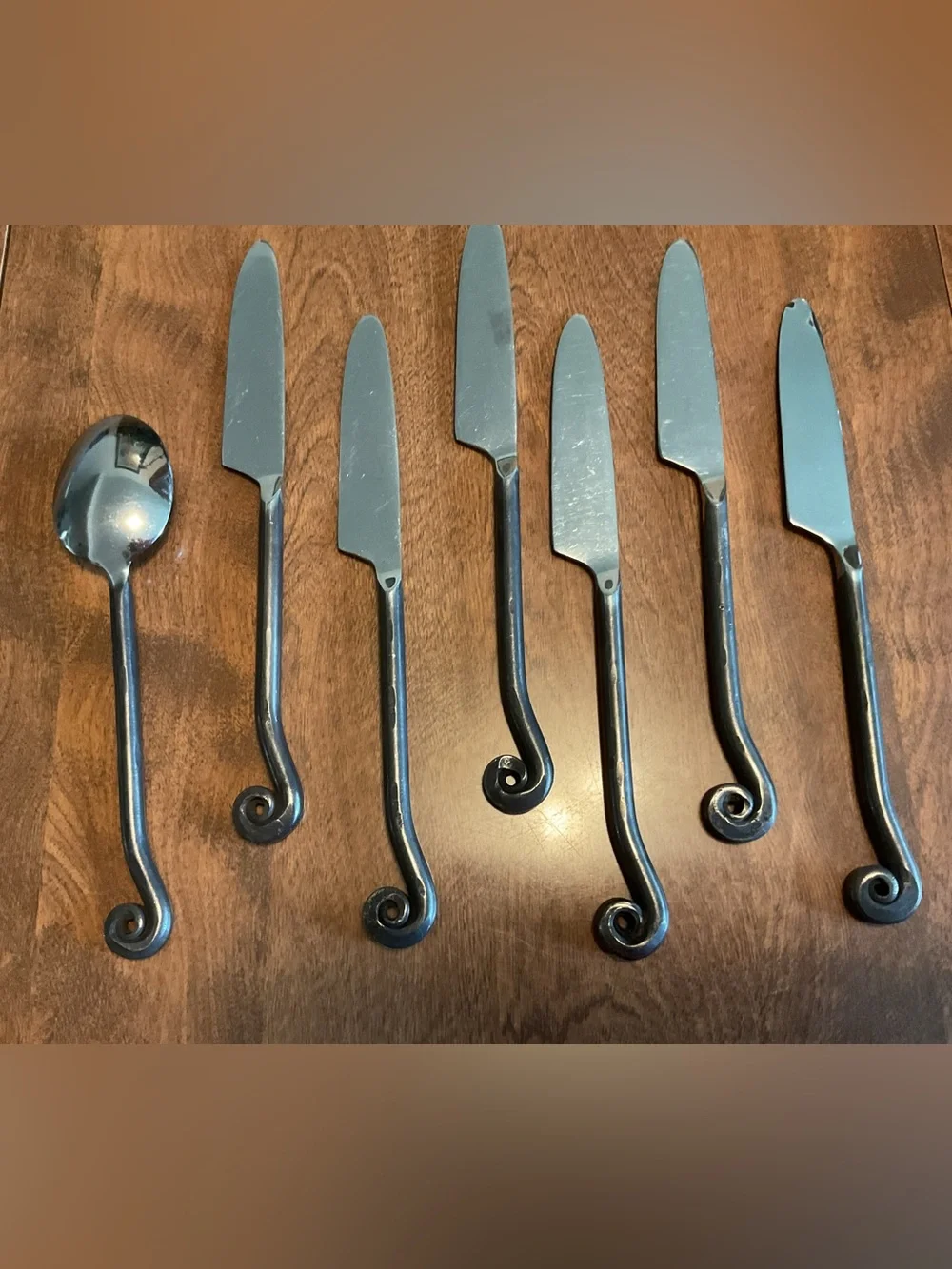 Gourmet Settings Treble Clef Flatware - Seven Piece Set